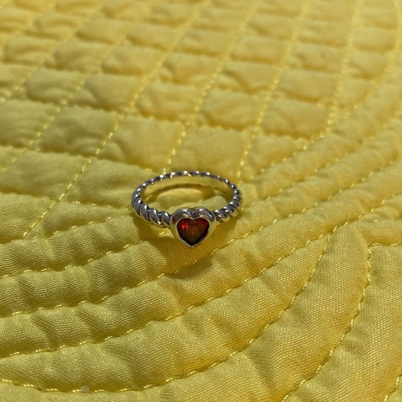 James Avery Garnet Gemstone Heart Twisted Wire Ring - Picture 2 of 6